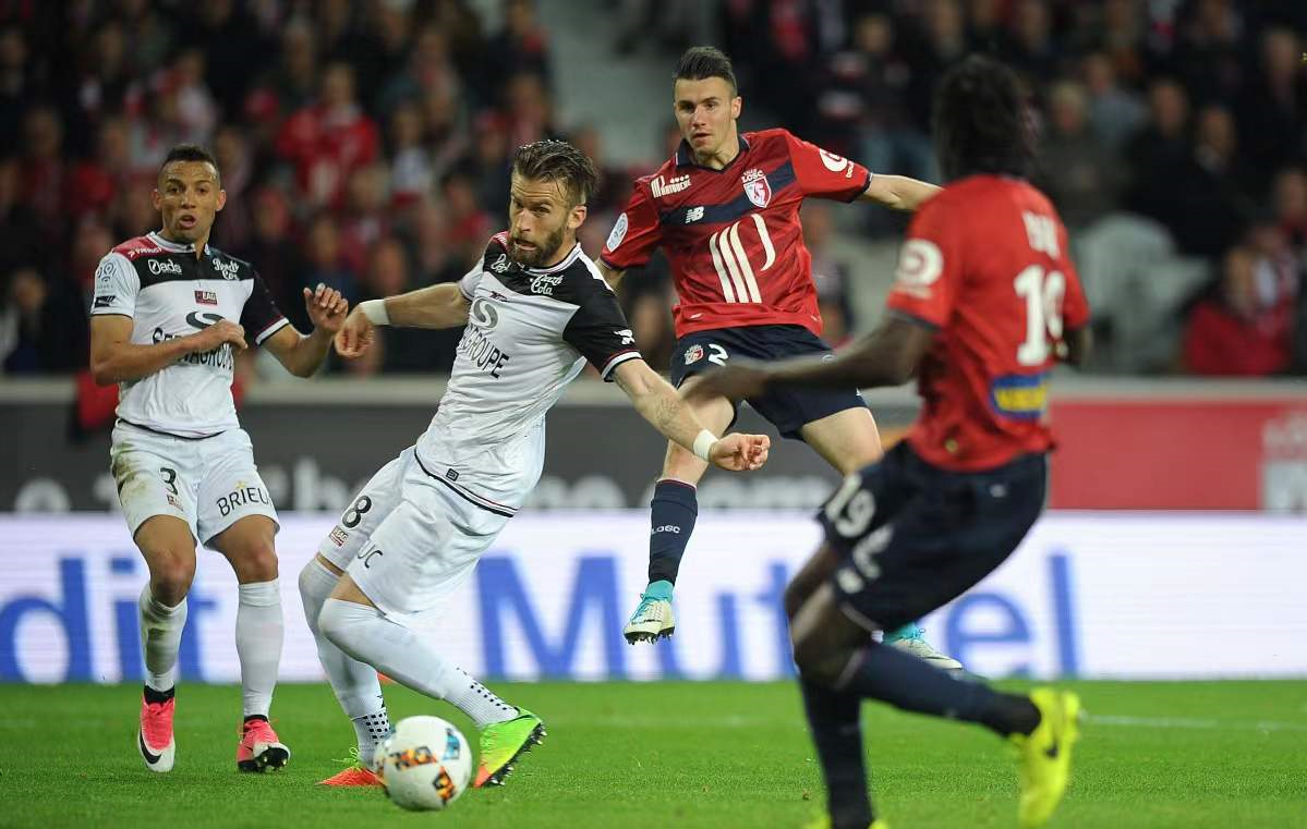 甘冈主场战胜亚眠，摆脱保级区的简单介绍