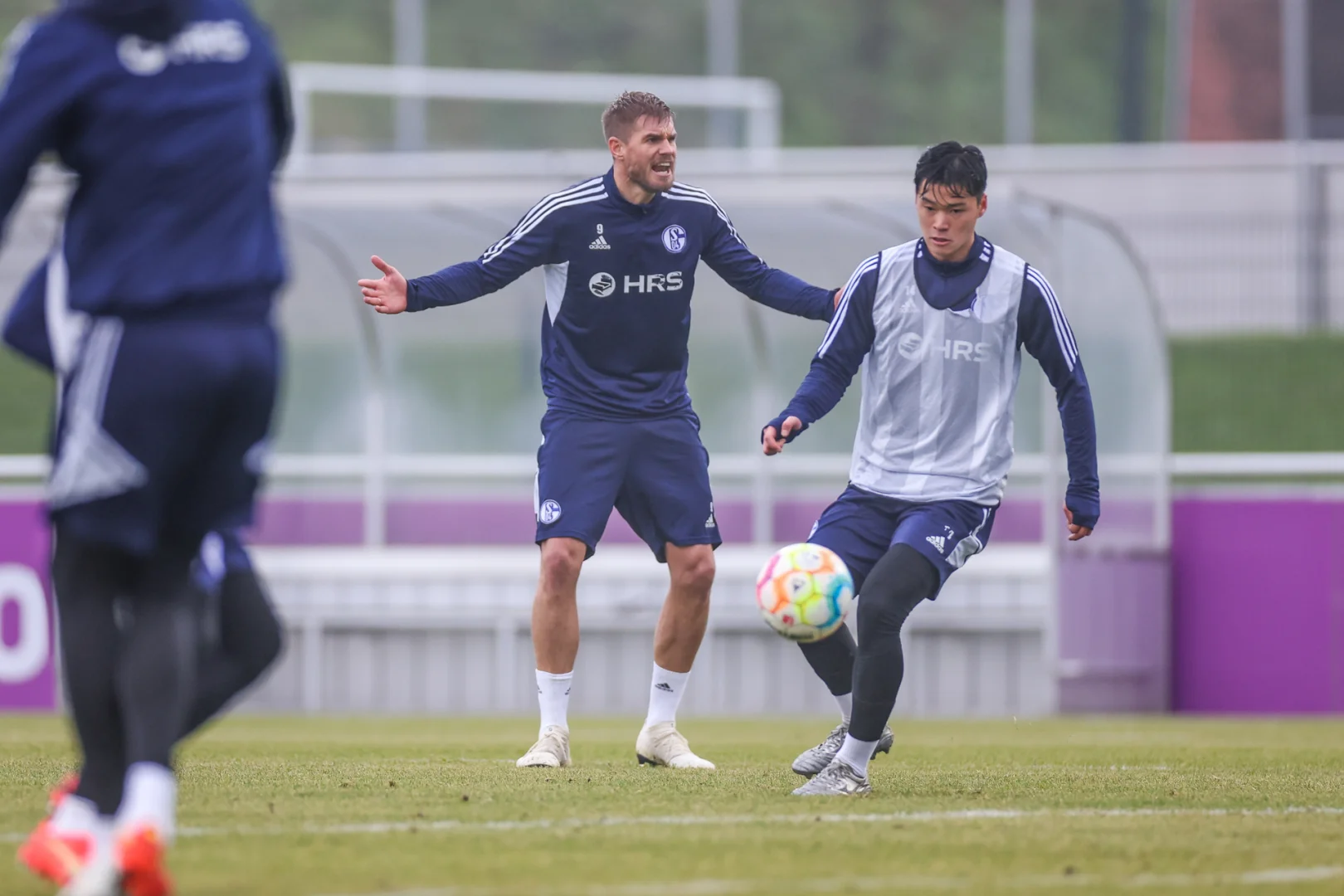 逆转沙尔克,破队史第一的简单介绍 逆转沙尔克,破队史第一的简单介绍