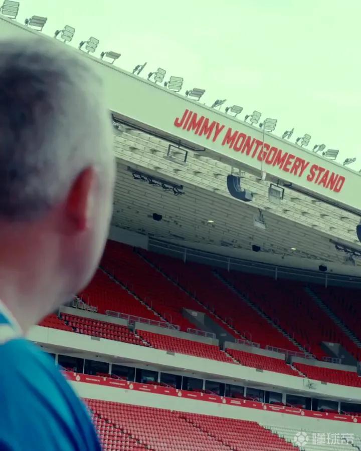 包含桑德兰主场告捷，奋勇击败奥格斯堡！的词条