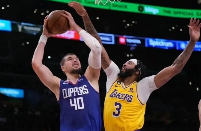 湖人负于公牛,遭遇连败 湖人负于公牛,遭遇连败