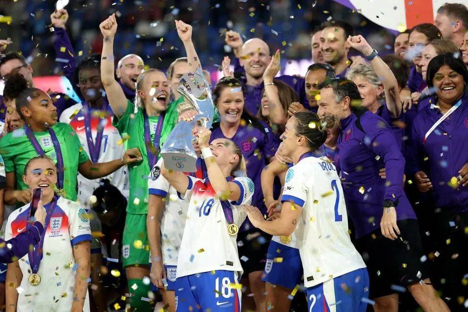 欧洲杯决赛最新情况:意大利夺冠英格兰遗憾失利 欧洲杯决赛最新情况:意大利夺冠英格兰遗憾失利