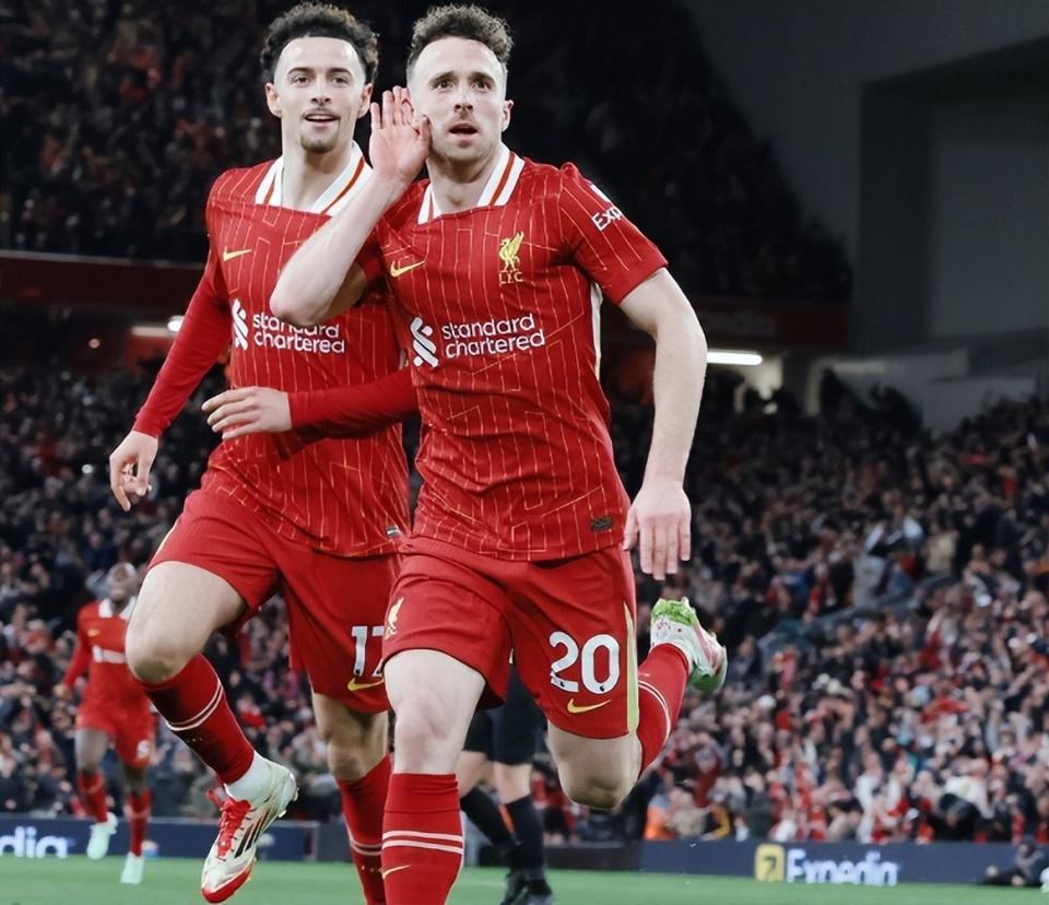 利物浦击败埃弗顿，继续领跑英超积分榜